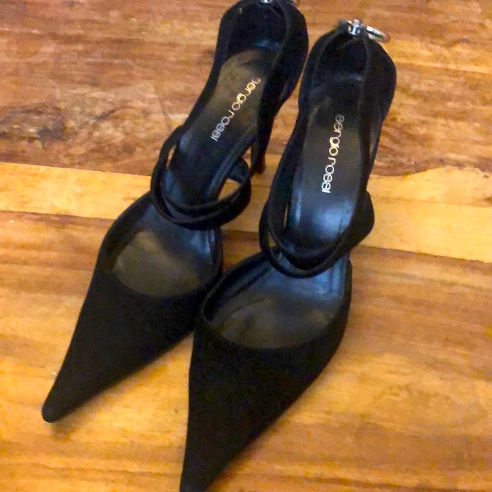 Sergio Rossi black suede leather stiletto. Sexy zipper closure. Made in Italy